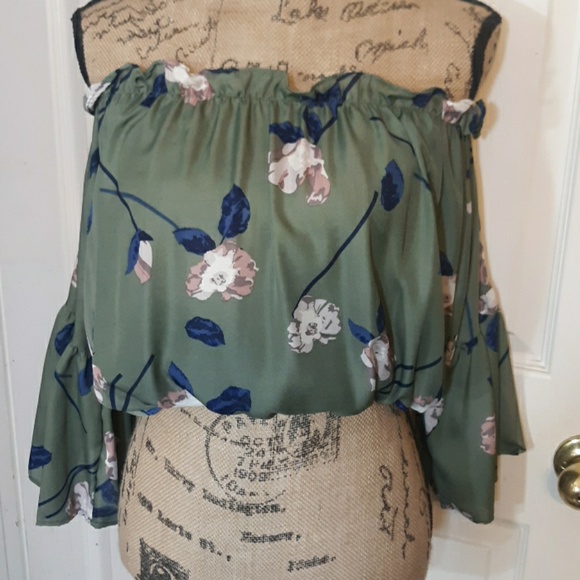 Blouse - Picture 3 of 8